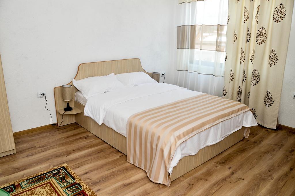 Hotel Collias Horezu Zewnętrze zdjęcie