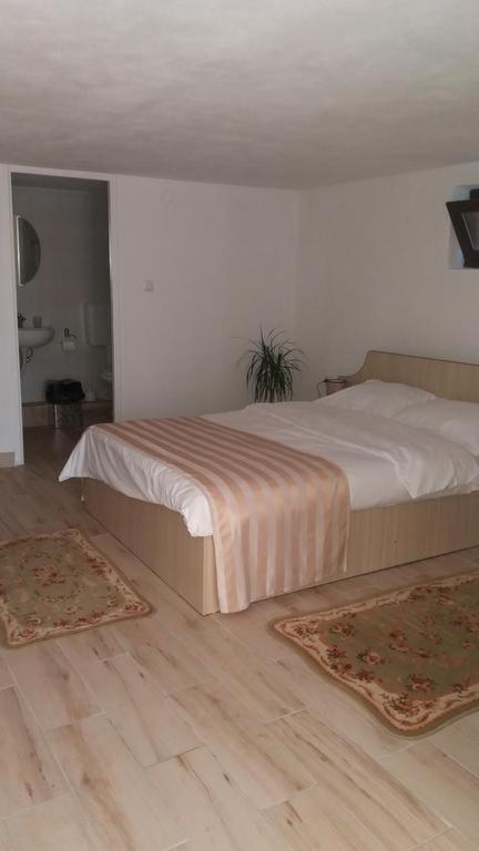 Hotel Collias Horezu Zewnętrze zdjęcie